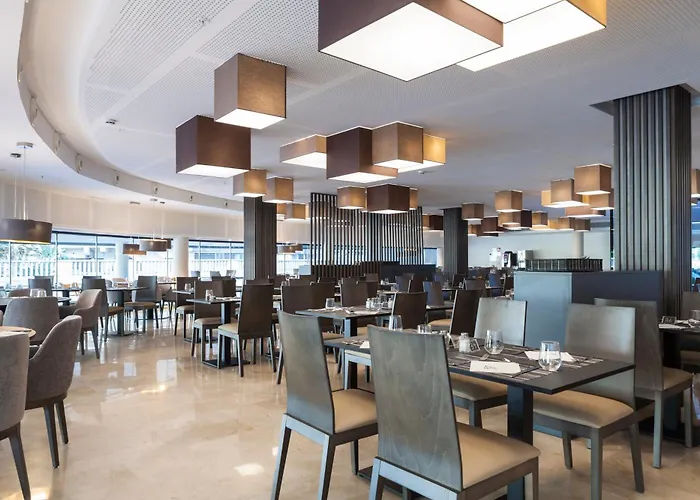 Bristol 4 Sup Отель