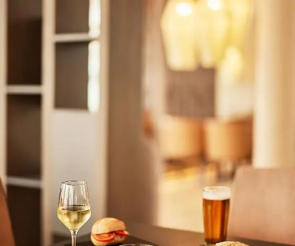 Hotell Bristol 4 Sup 4*