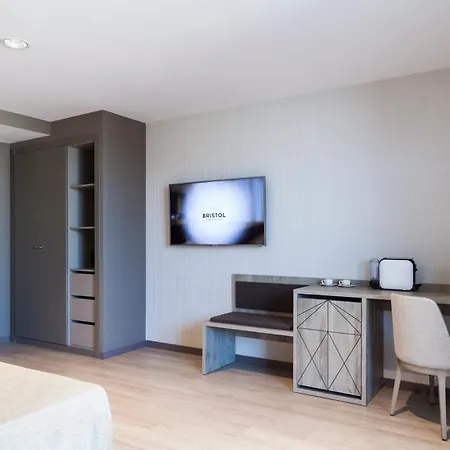 Bristol 4 Sup Benidorm