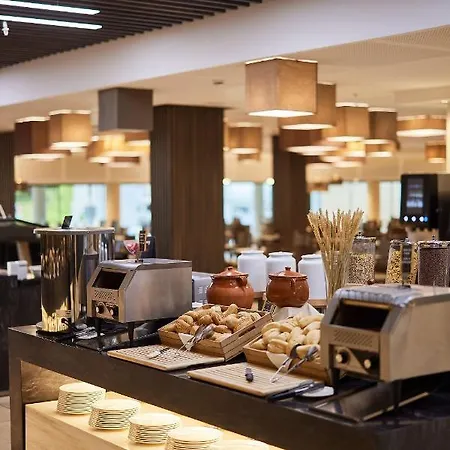 Bristol 4 Sup Hotel 4*