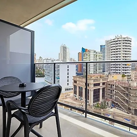 Bristol 4 Sup 4* בנידורם