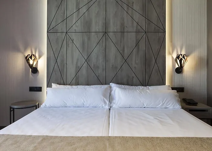 Hotell Bristol 4 Sup